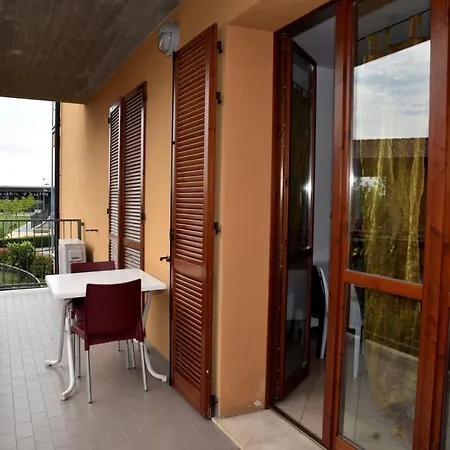 Sarno Via Tintoretto Διαμέρισμα Σιρμιόνε